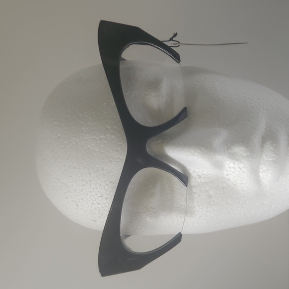 Modern Retro Cat Eye Clear Glasses - Picture 2 of 14